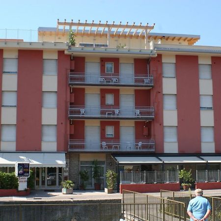 Rta Doria Aparthotel Garda  Exterior foto