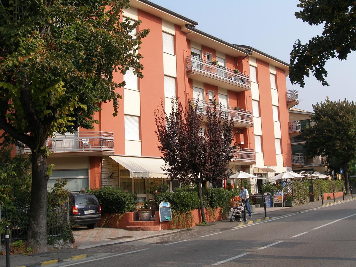 Rta Doria Aparthotel Garda  Exterior foto